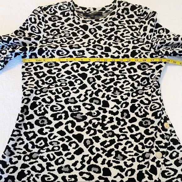 Andrew Marc Leopard Print Button Detail Top - L - Picture 9 of 14